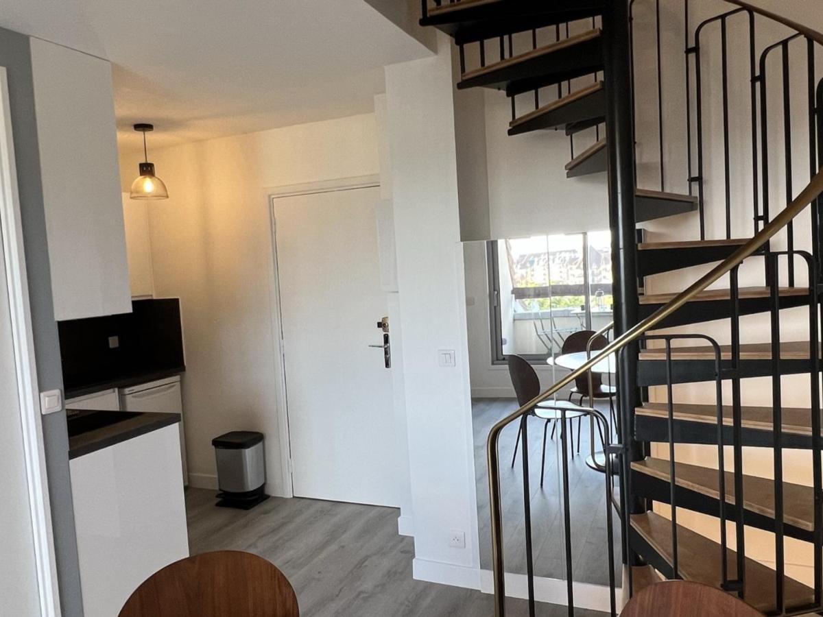 Cabourg : Duplex Renove 2 Pieces, Acces Direct Plage, Fibre, Parking, Cuisine Equipee, 4 Pers. - Fr-1-487-351 Exterior foto