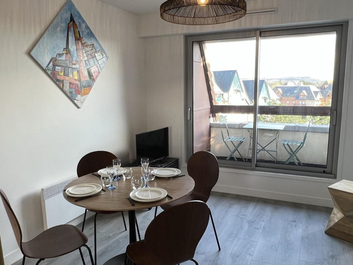 Cabourg : Duplex Renove 2 Pieces, Acces Direct Plage, Fibre, Parking, Cuisine Equipee, 4 Pers. - Fr-1-487-351 Exterior foto